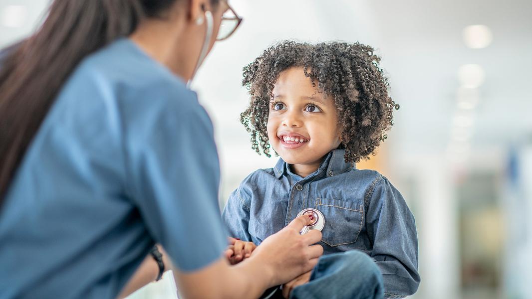 Atención pediátrica especializada para niños en crecimiento.
